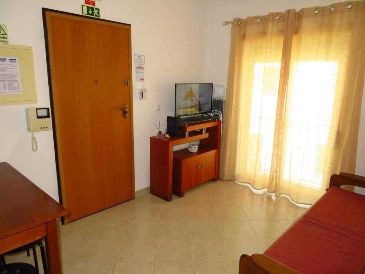 Apartamentos Carolino Monte Gordo Eksteriør bilde