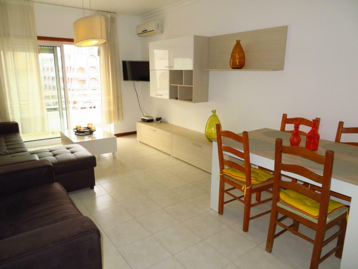 Apartamentos Carolino Monte Gordo Eksteriør bilde