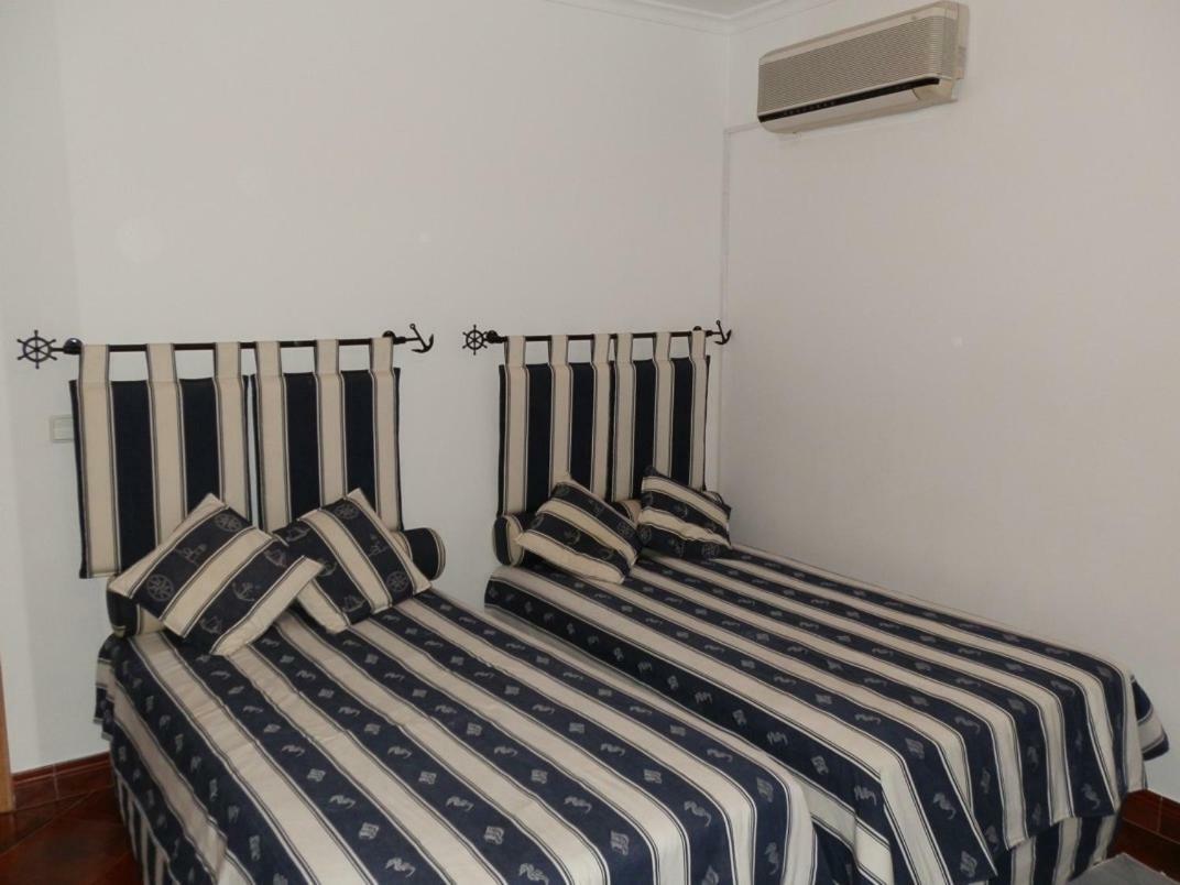 Apartamentos Carolino Monte Gordo Eksteriør bilde
